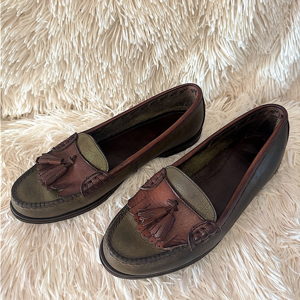 G.H. Bass Brown and Green Leather Tassel Loafers